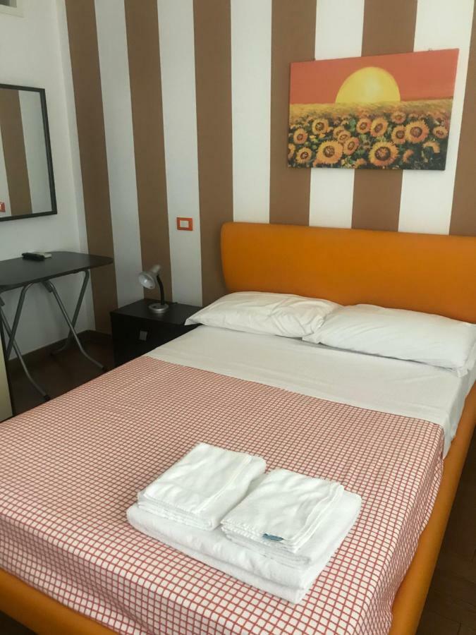 B&B Simpaty モンデッロ エクステリア 写真